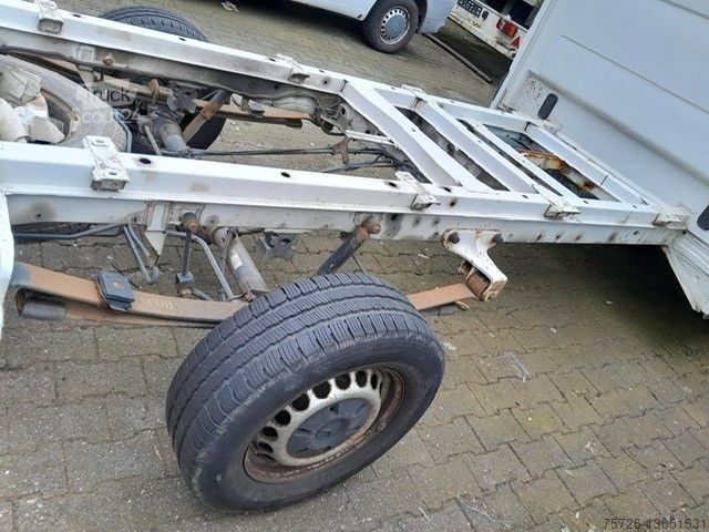 Pritschenwagen MERCEDES-BENZ 313CDI,Fahrgestell,Unfallschaden