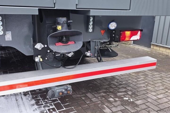 Macara pentru toate tipurile de terenuri Grove GMK5250XL-1 Available For Rent, Dutch Registration