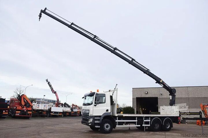 Tovornjak z žerjavom DAF CF 530