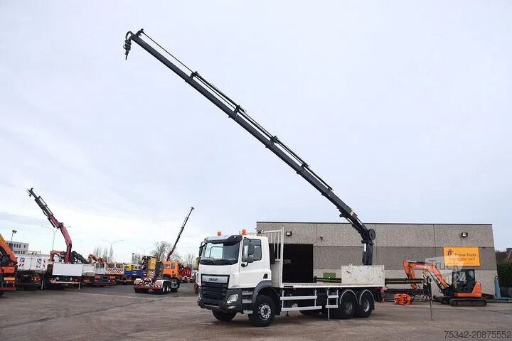 Tovornjak z žerjavom DAF CF 530