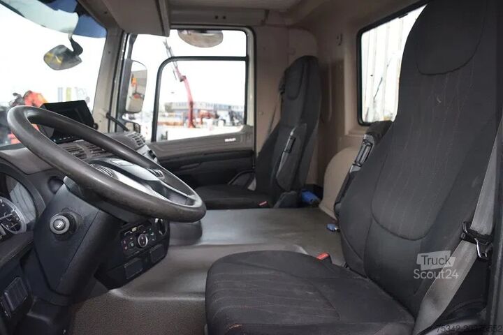 Tovornjak z žerjavom DAF CF 530