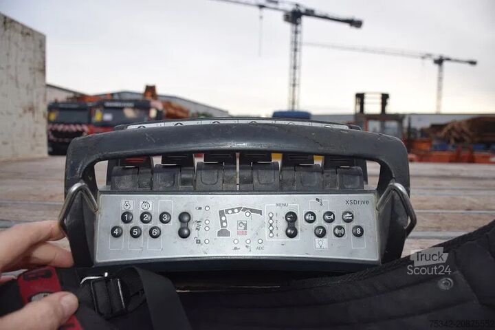 Tovornjak z žerjavom DAF CF 530