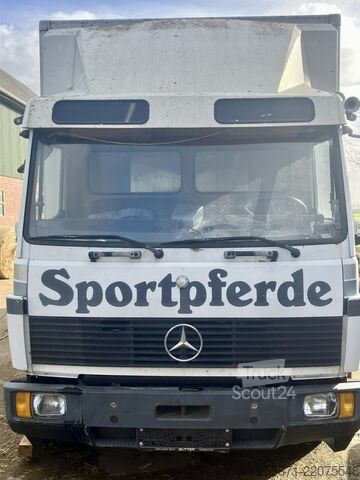 Hestetransportør, lastebil med skap Mercedes-Benz MB 817 L
