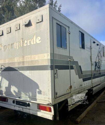 Hestetransportør, lastebil med skap Mercedes-Benz MB 817 L