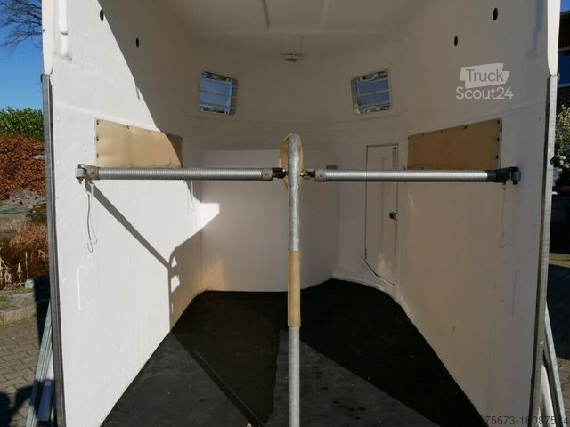 Remorque de transport de chevaux BÖCKMANN Big Master Boden NEU