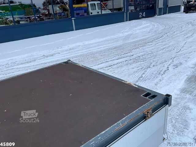 Plataforma de carga FUSO Canter 3S13 Just 80.079 km!