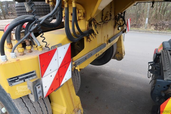 Semirremolque de plataforma baja Goldhofer STHP/XLE 6