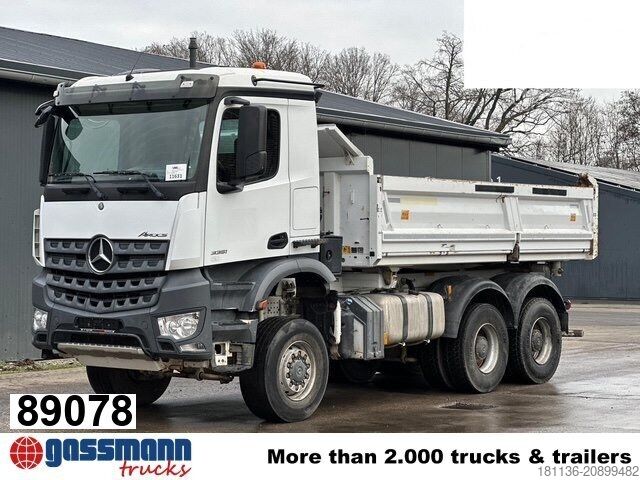 Basculantă Mercedes-Benz Arocs 3351 AK 6x6, Grounder, Bordmatik