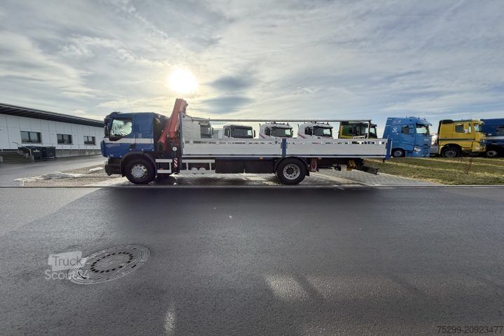 Jeřáb na nákladním automobilu Renault D Wide 18.380 4x2 F135A.22 / Swiss-Vehicle