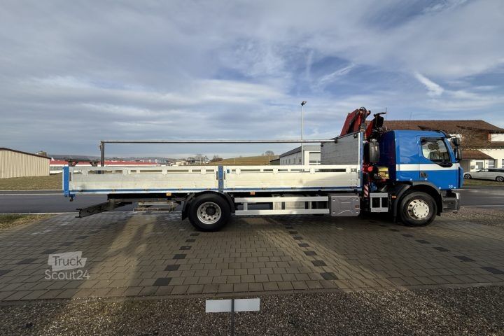 Jeřáb na nákladním automobilu Renault D Wide 18.380 4x2 F135A.22 / Swiss-Vehicle