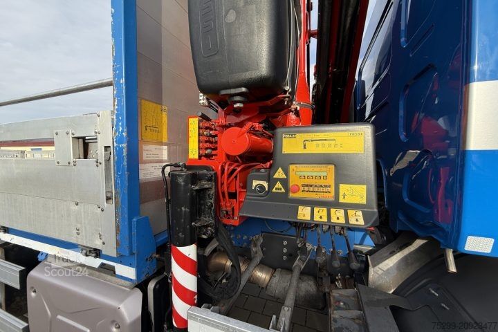 Jeřáb na nákladním automobilu Renault D Wide 18.380 4x2 F135A.22 / Swiss-Vehicle