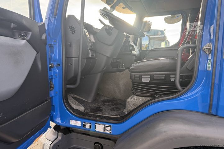 Jeřáb na nákladním automobilu Renault D Wide 18.380 4x2 PK 12002 EH / Swiss-Vehicle