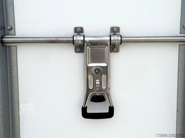 Kasa dorse Blyss F1326HD | RAMPE 262X135X150CM 1300KG KOFFERANHÄNGER