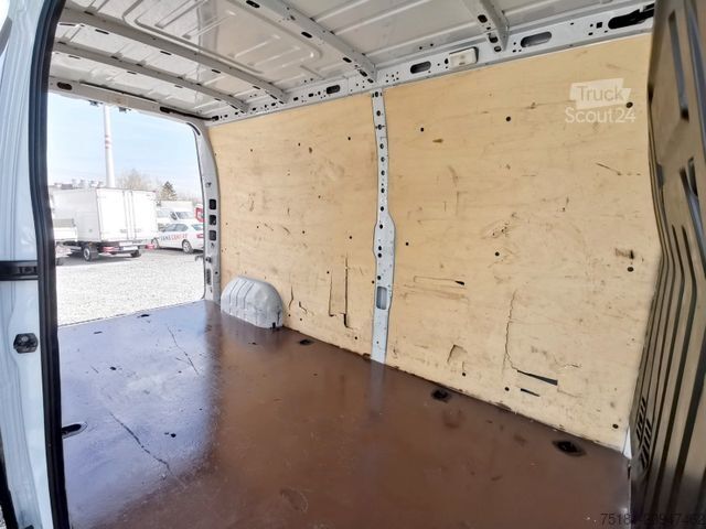 Dubă cu acoperiș înalt RENAULT Master 130DCI L3H2 / KLIMA/ 97000KM