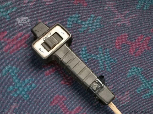 Dubă pick-up MERCEDES-BENZ SPRINTER 412D PRITSCHE 4,2M/5 SITZE/WINDE/AHK 3T