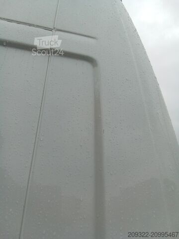 Caravan/camper Fiat Weinsberg Carabus 600 K | 4 posti letto | Completamente attrezzato