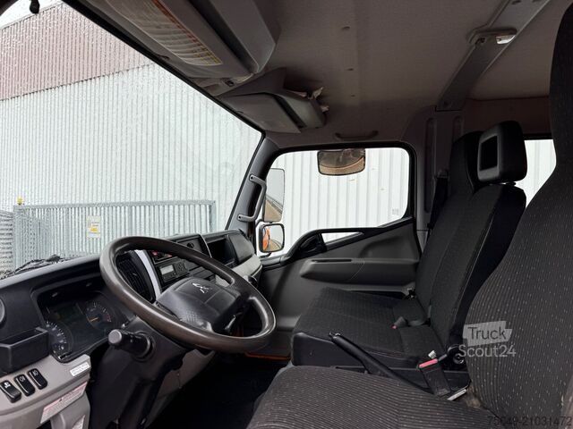 Driezijdige kipper bestelwagen Mitsubishi Fuso 6C18D 4x4 Doka Fuso 6C18D 4x4 Doka