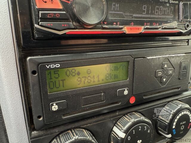 Driezijdige kipper bestelwagen Mitsubishi Fuso 6C18D 4x4 Doka Fuso 6C18D 4x4 Doka