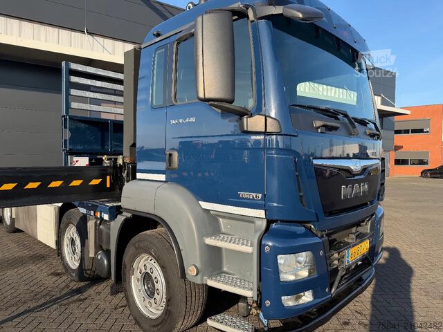 Camion-grue MAN TGS TGS  36.440 8x2 HMF 4020 K8
