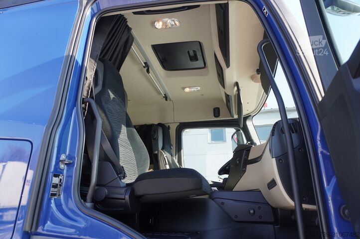 Branda Mercedes-Benz Actros 1830 4x2 E6 / Curtainsider 18 EPA