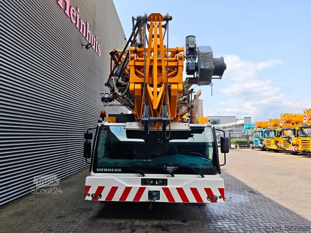 Grue à tour Liebherr MK100