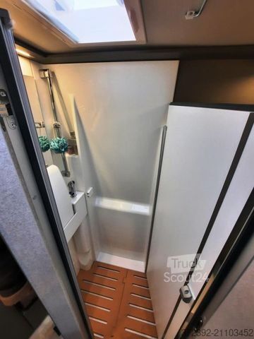 Camper van HYMER/ERIBA Camper Van Grand Canyon S 700 Verfüg./Sparen Sie