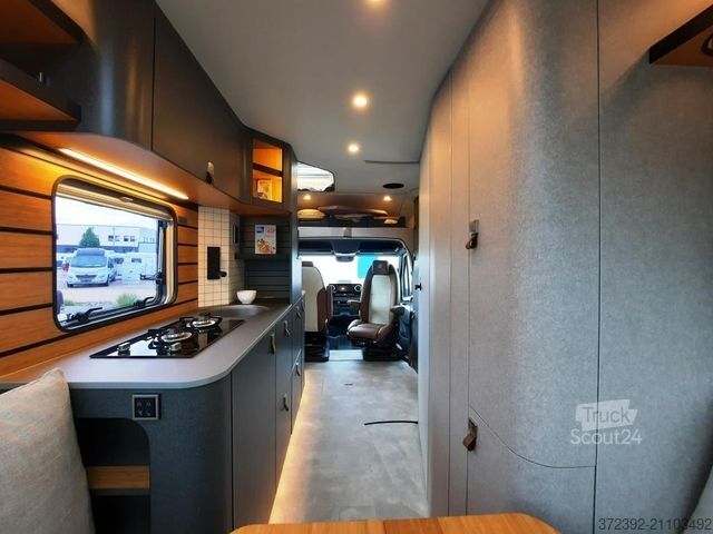 Half-integraal camper HYMER/ERIBA Venture S Verfüg./Sparen Sie 27.320,- ¤