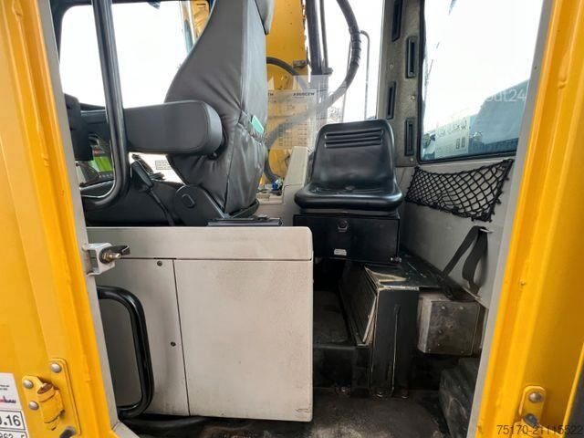 Mobiele graafmachine Liebherr A 900 C ZW Litronic / 19.616 h / 2009