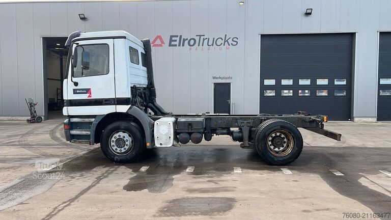 Chassis cabine Mercedes-Benz Actros 1831 (EPS / MP1 / V6 / 3 PEDALES / PROPRE)