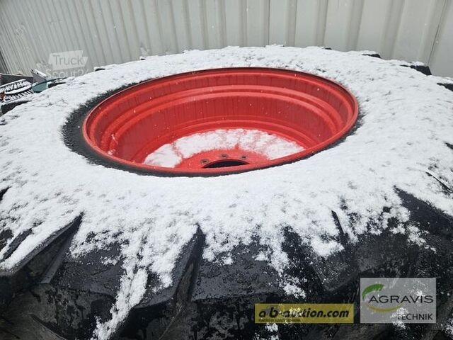 Točak Trelleborg Premia 600/65R28 TM 800 + 710/70 R 38