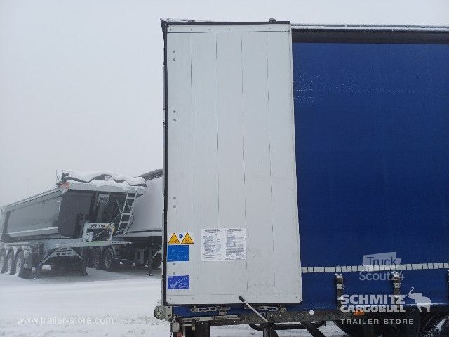 Semirremolque abierto con toldo Schmitz Cargobull Curtainsider Standard Getränke