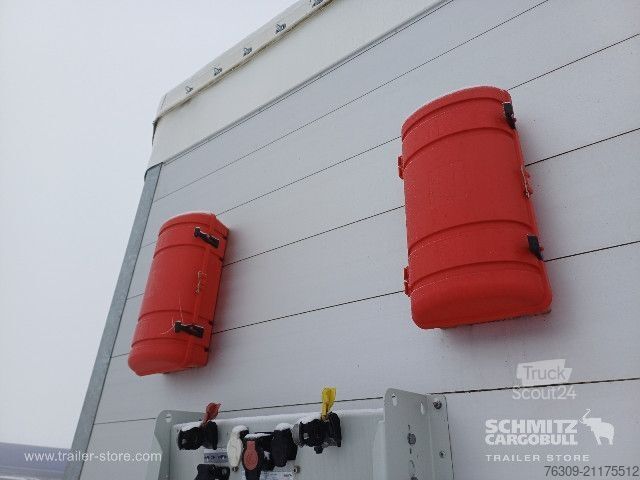 Semirremolque abierto con toldo Schmitz Cargobull Curtainsider Standard Getränke
