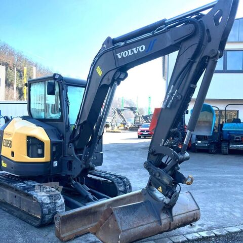 Mini-escavadora Volvo ECR 58 F