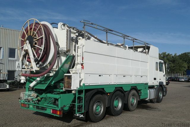 Autocisternă de vidanjare MAN 35.464 FVNLC 8x2, Müller-Fatmaster, Saugaufbau