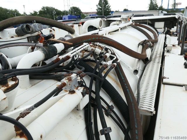 Autocisternă de vidanjare MAN 35.464 FVNLC 8x2, Müller-Fatmaster, Saugaufbau