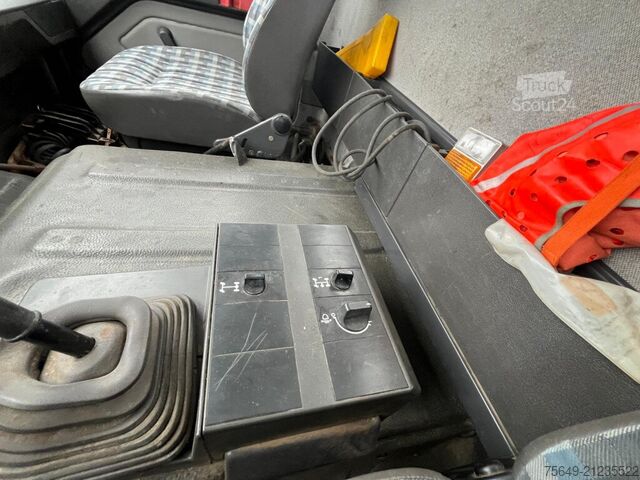 Torenkraan Mercedes-Benz -1722 4 x 2 -1722 4 x 2