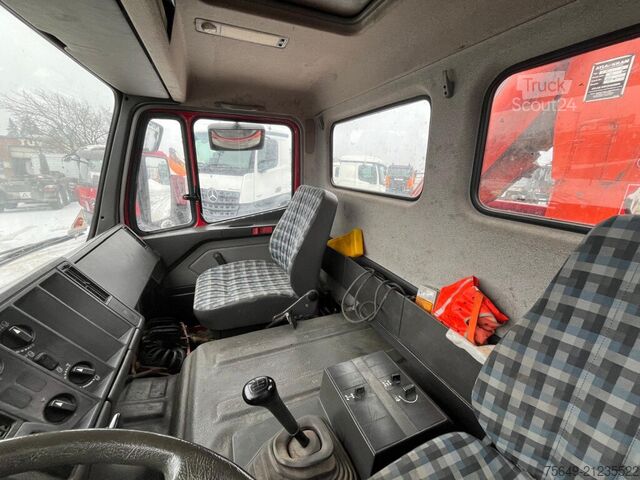 Torenkraan Mercedes-Benz -1722 4 x 2 -1722 4 x 2