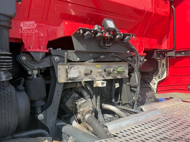 Standaard trekker IVECO S-way 570 Luft/Luft, Retarder, Hydraulik, 2x PTO