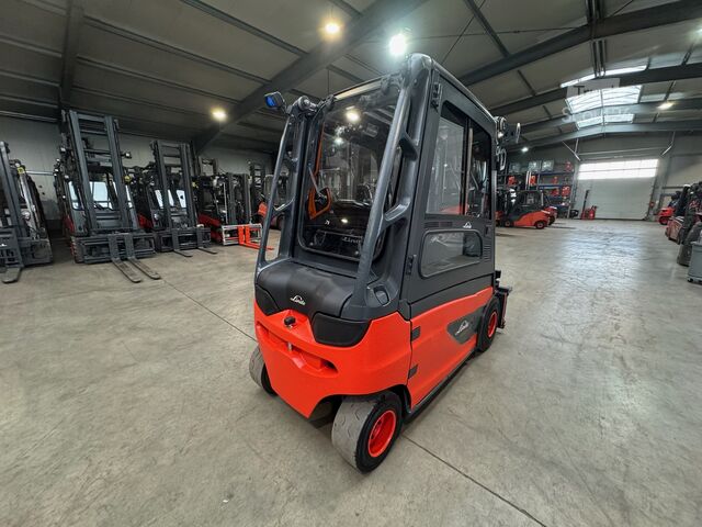 Wózek widłowy Linde E 25 L-02 [ID: 93]