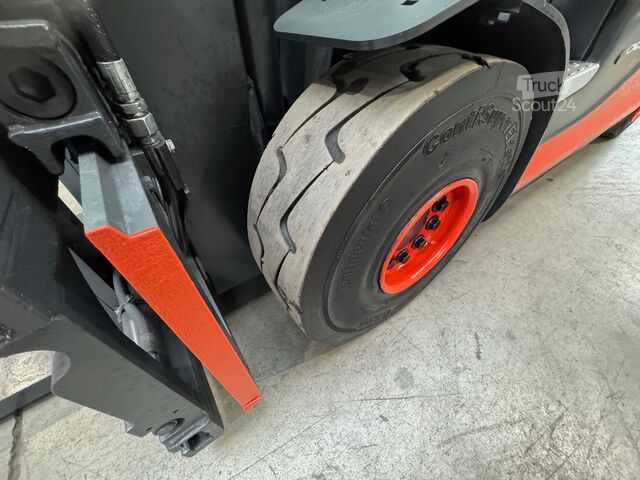Wózek widłowy Linde E 25 L-02 [ID: 93]