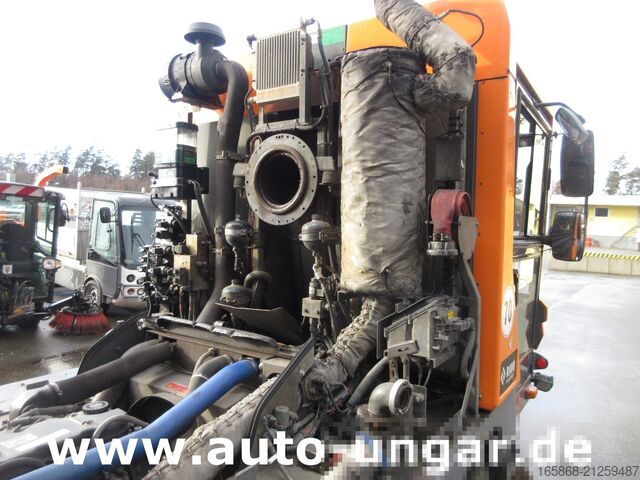 Balayeuse de voirie Ravo 580 Euro 5 2-Besen 50km/h Kehrmaschine S