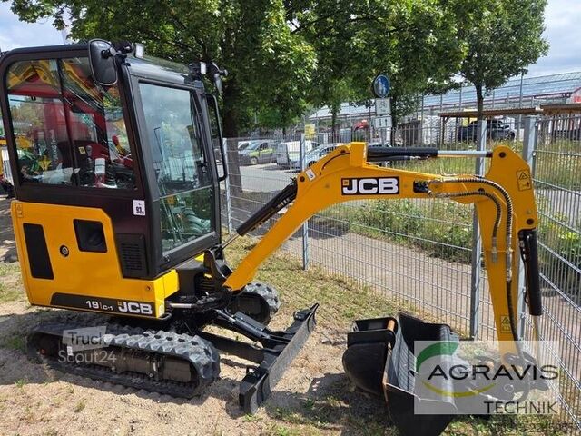حفارة مجنزرة JCB 19C-1 PRO