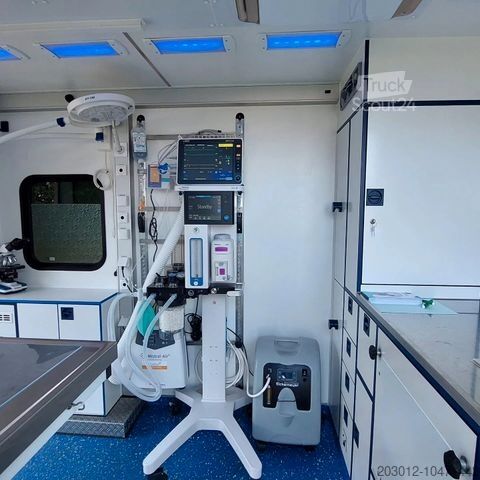 Πυροσβεστικό όχημα MERCEDES-BENZ Sprinter 519   Tierarzt  Garantie