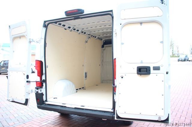 Bestelwagen met verhoogd dak OPEL Movano C  HKa L3H2 3,5t Kamera Navi  PDC Holzbo.