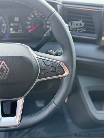 Livestock transporter RENAULT Master ZF 9-GANG AUTOM. 2025er STX, 3-Haras