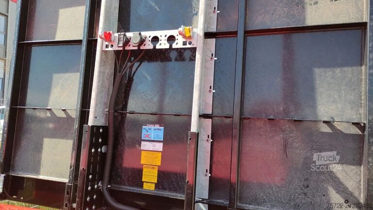 Transportator de lemn PAVIC 3-Achs Plattform-Auflieger Typ 144 SONDERPREIS!...