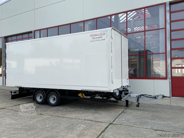 Kofferanhänger Möslein TKO 105 D 7m weiß  Tandem- Koffer, Durchladbar, -- Neufahrzeug --