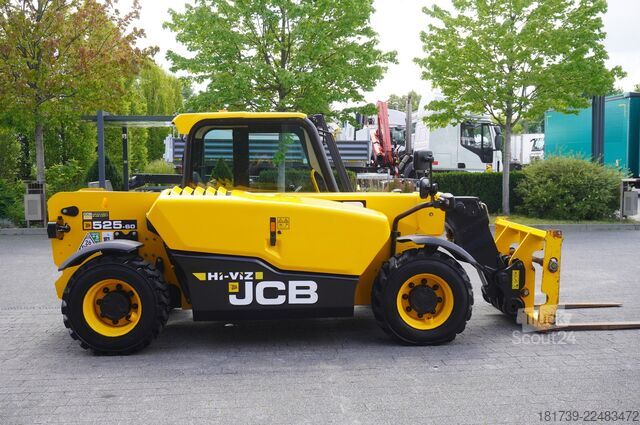 Teleskopski nakladalniki JCB 525-60T5 / 2022 / 860 MTH! / joystick