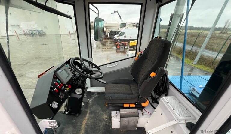 Терминальный тягач Nicolas ASM14.4-4.1 terminal tractor 8x2x8 / 200