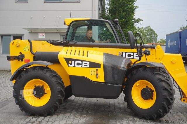Ładowarka teleskopowa JCB 535-95 / 3.5 T / range 9.5 m / joystick